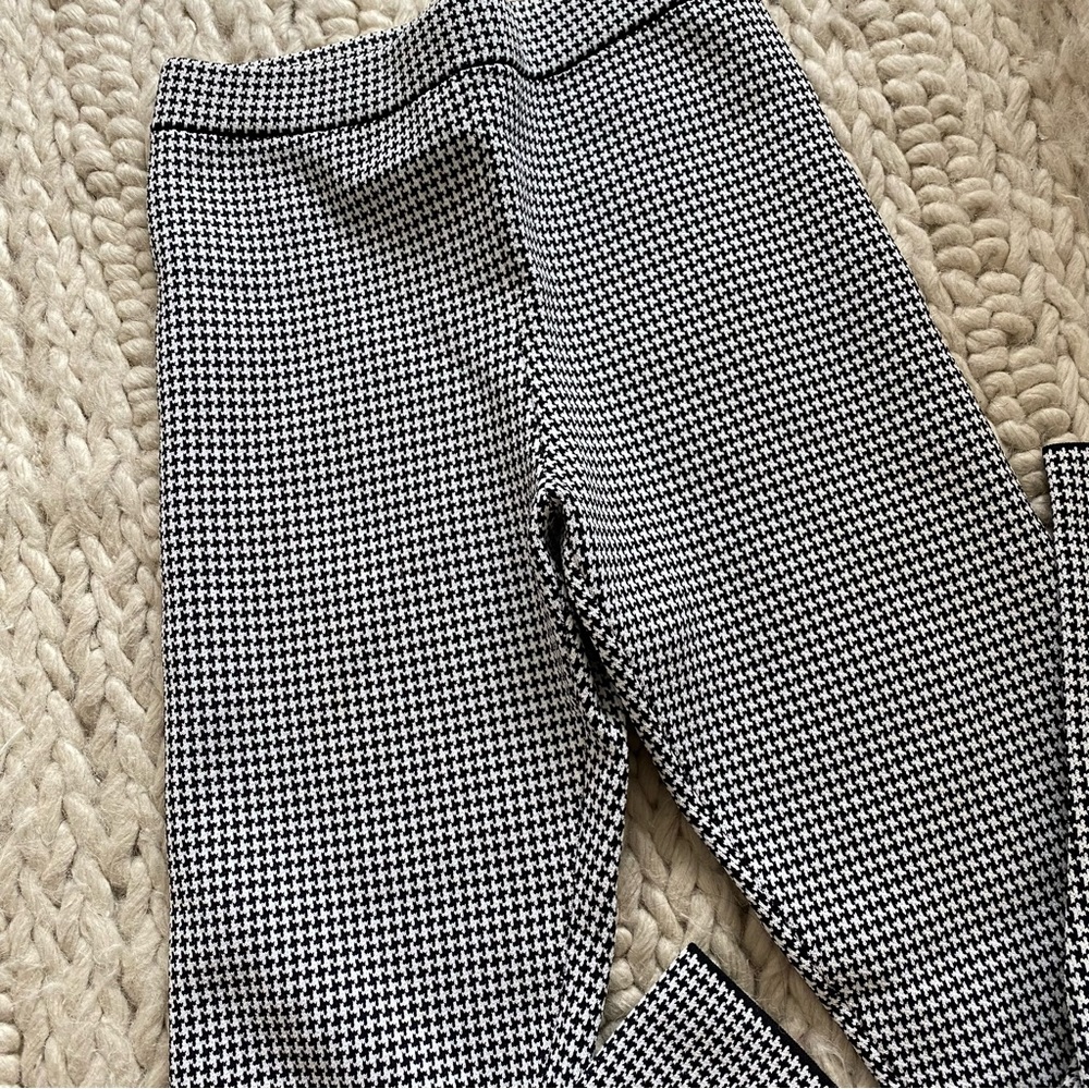BCBG MaxAzria houndstooth legging pants - Picture 2 of 3